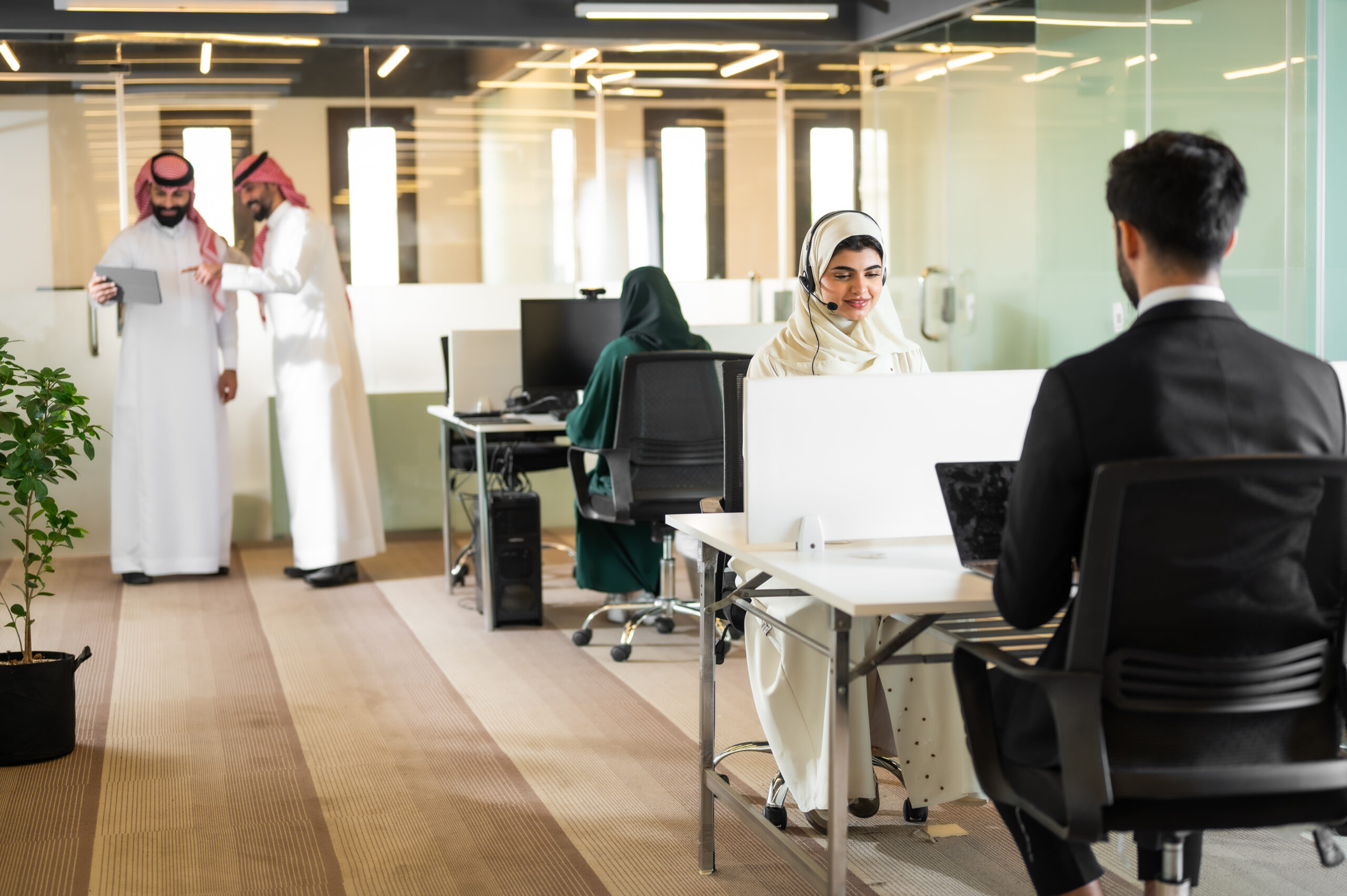 خدمة العملاء وتحسين تجربة العميل